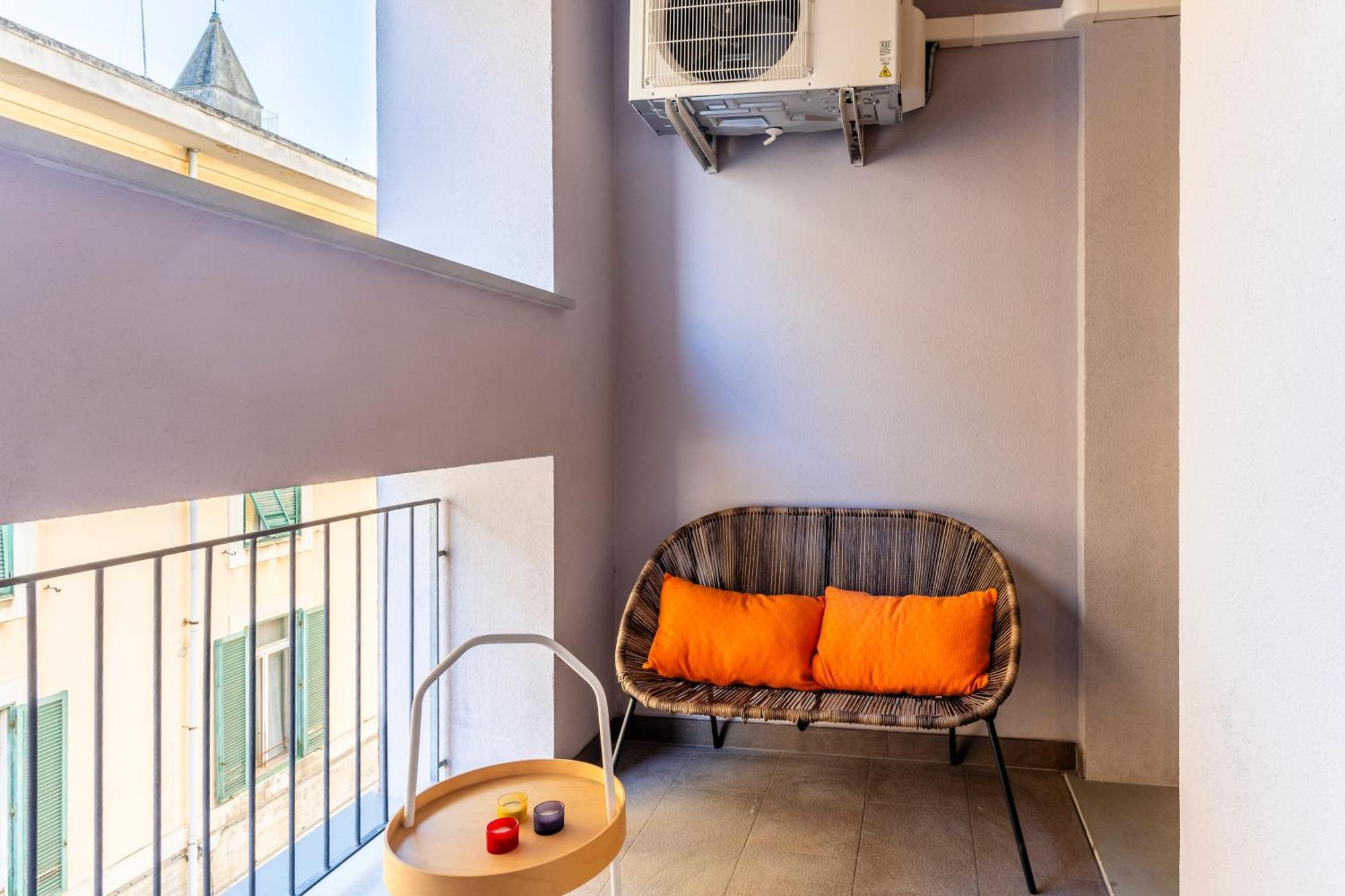 Piazza Cavallotti & Mercato Centrale Apartment! ลีวอร์โน ภายนอก รูปภาพ